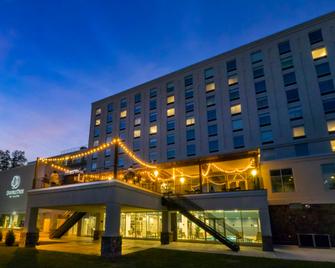 DoubleTree by Hilton Hotel Niagara Falls New York - Cataratas del Niágara - Edificio