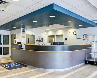 Residence & Conference Centre - Niagara-on-the-Lake - ניאגרה און-דה-לייק - דלפק קבלה