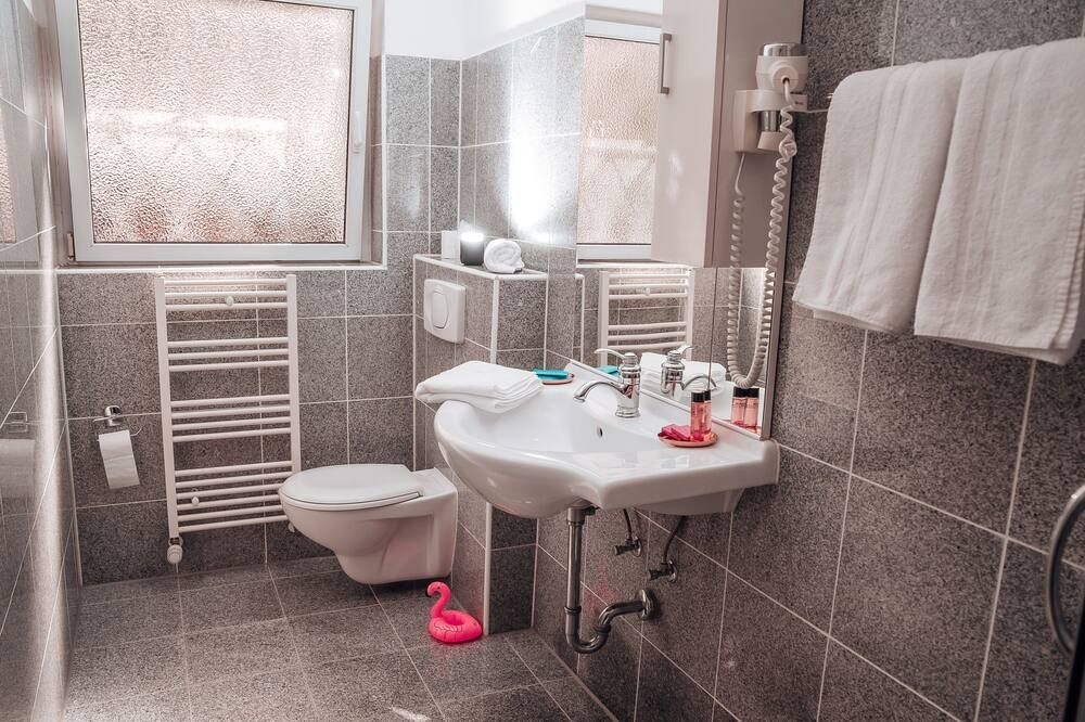 SmartHotel Flamingo Self check-in - Giessen - Baño