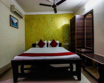 Spot On 38528 Sri Venkateswara Hotel - Bhadrāchalam - Bedroom