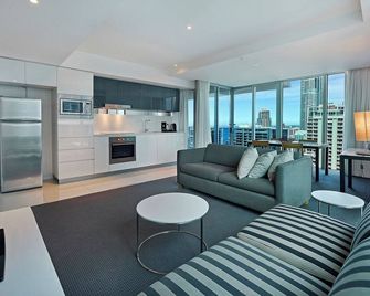 21 levels above Hilton hotel Apartment 22106 - 2 bedrooms -Ocean - Wifi - Surfers Paradise - Salon