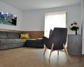 Hotel Föhrenhof - Natz-Schabs - Living room