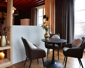 Stadshotel Geertruidenberg - Geertruidenberg - Habitación