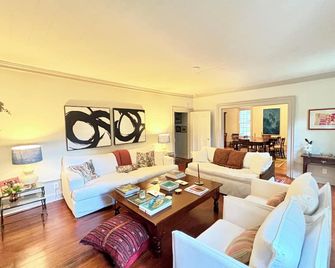 Historic house in Greensboro, Lake Oconee, Augusta with all modern amenities. - Greensboro - Sala de estar