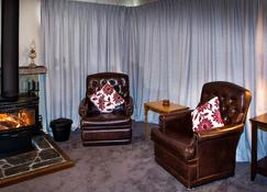 Te Wanaka Lodge - Wanaka - Living room