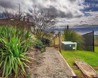 Valley Views Apartment - Happy Valley - Outdoor view
