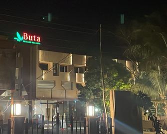 Buta inn and resorts - Pālghar - Building