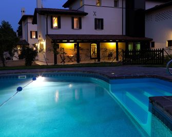 Agriturismo Cà dei Molini - Portogruaro - Басейн