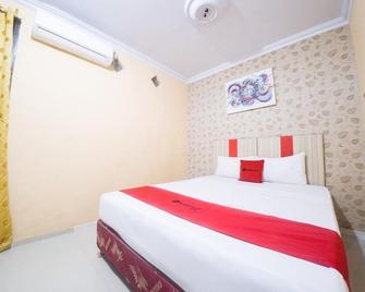 Airy Syariah Limboto Asparaga 6 Gorontolo - Gorontalo - Bedroom