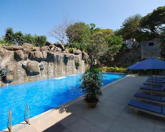 The Windflower Resorts and Spa - Mysore - Bể bơi