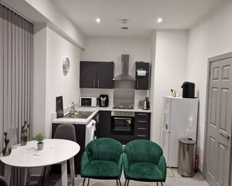 Home Away From Home - Brierley Hill - Kitchen