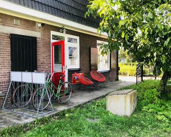 B&B Henne v.d Enne - Deventer - Patio