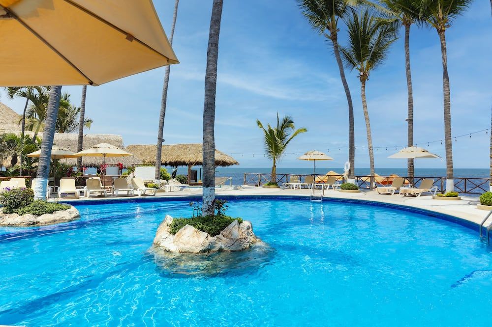 لاس بالماس باي ذا سا- امل جميع كلخدمات - بورتو فولارتا - حوض السباحة