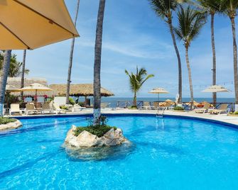 لاس بالماس باي ذا سا- امل جميع كلخدمات - بورتو فولارتا - حوض السباحة