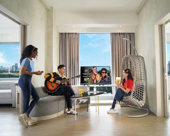 Yello Hotel Harmoni - Jakarta