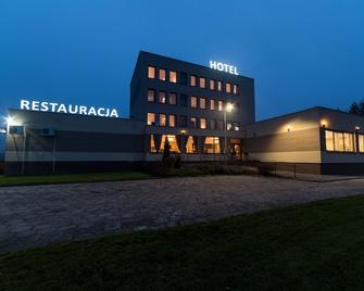 Hotel Pod Jesiotrem - Łabiszyn - Building