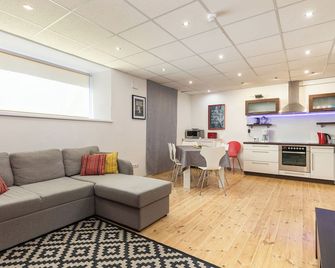 70m2 Golden Apartments Tallinn - Tallín - Sala de estar