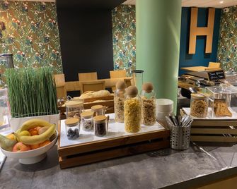 Brit Hotel Reims Croix Blandin - Reims - Buffet