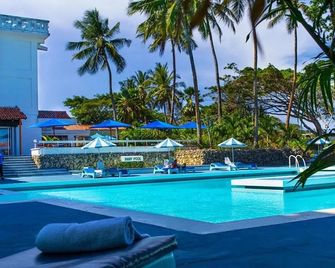 Mombasa Beach Hotel - Mombasa - Pool