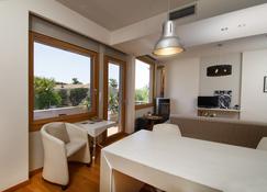Oasis City Apartment - Heraklion - Dining room