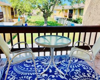 Spacious Condo close to Siesta - Sarasota - Balcony