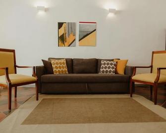 Loft Roma - Manfredonia - Вітальня