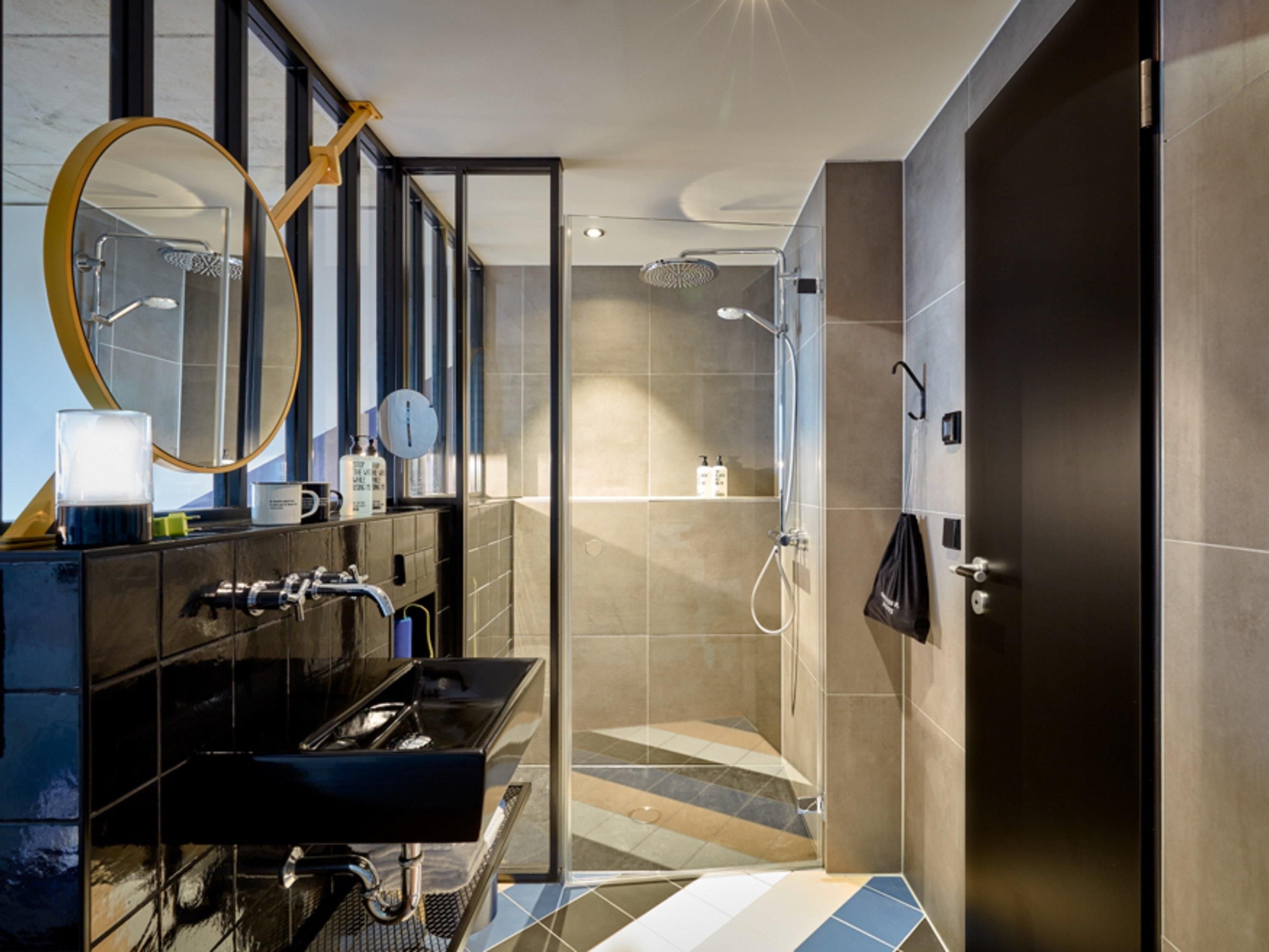 25hours Hotel Düsseldorf Das Tour - Düsseldorf - Soveværelse