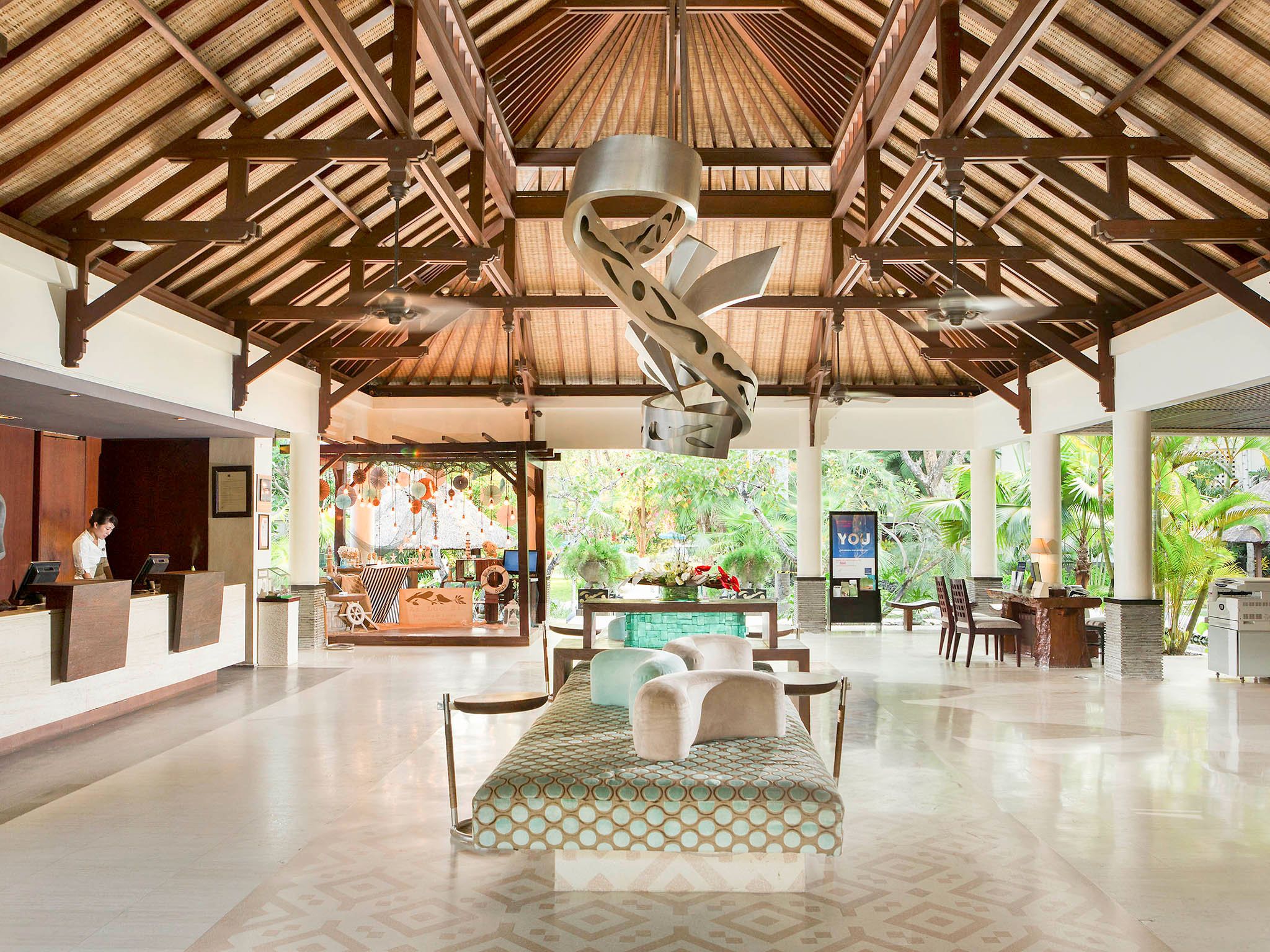 Novotel Bali Nusa Dua - Hotel & Residences - South Kuta - לובי