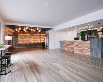 SCP Hilo Hotel - הילו - דלפק קבלה