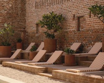 Baja Club Hotel, La Paz, Baja California Sur, a Member of Design Hotels - La Paz - Patio