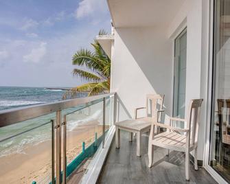Hikkaduwa Beach Hotel - Hikkaduwa - Balcony