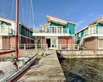 Stunning Home In Workum With Kitchen - Workum - Bâtiment