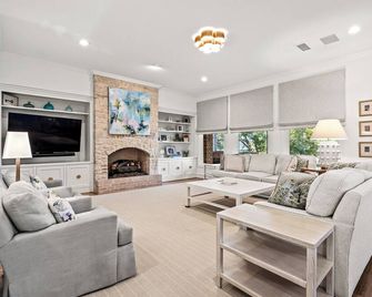 Stunning Spacious Family Home in University Park - 댈러스 - 거실