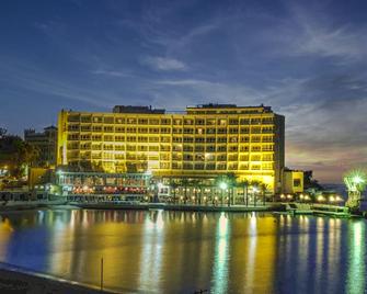 Helnan Royal Hotel - Montazah Gardens - Alexandria - Building