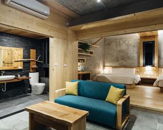 Sun Moon Lake Residence 8 - Yuchi Township - Habitación