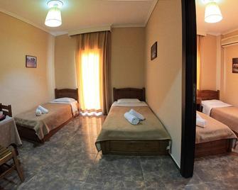 Hotel Epavli - Νέα Καλλικράτεια - Κρεβατοκάμαρα