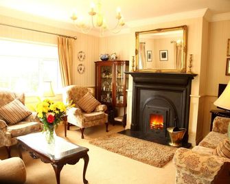 ブルックロッジ &B - ウェストポート - リビングルーム