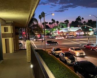 Bposhtels Anaheim - Anaheim - Balcón