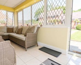 Elm Tree Cottage - Melton Mowbray - Wohnzimmer