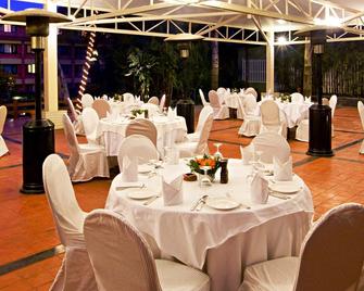 Shangri La Hotel - Kathmandu - Banquet hall