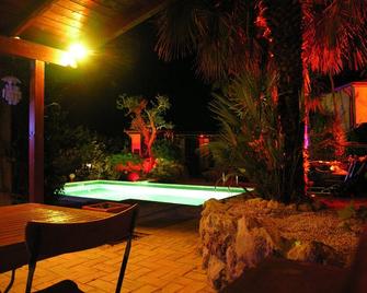 Charming villa with pool in Sabina, near Rome - Fara in Sabina - Pool
