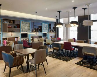 Premier Inn Frankfurt Messe - Fráncfort - Restaurante