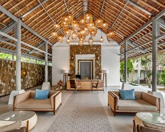 Nirwana Beach & Resort - Manggis - Living room