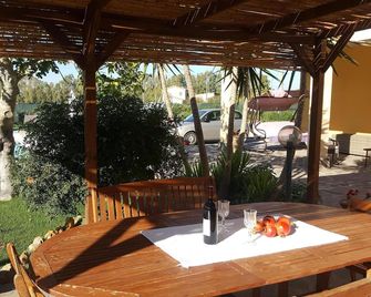 Villa Las Rosas - Alghero - Patio