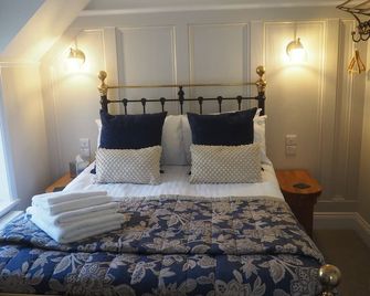 South View Guest House - Lynton - Спальня