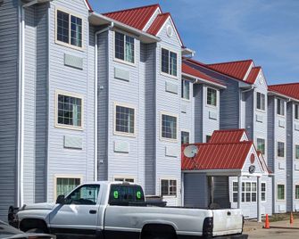 St Clair Inn and Suites - Saint Clairsville - Bygning