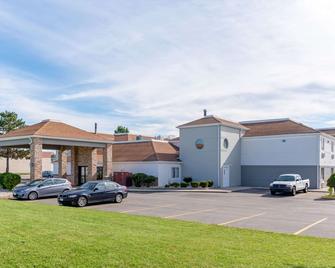 Quality Inn - Fairborn - Bygning