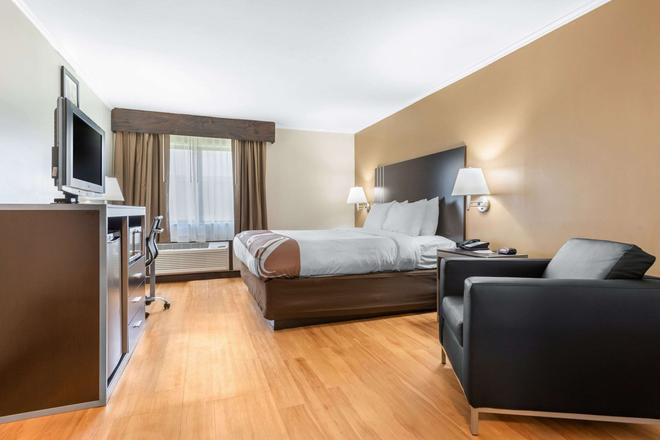 Quality Inn 47 9 3 Fairborn Hotel Deals Reviews Kayak