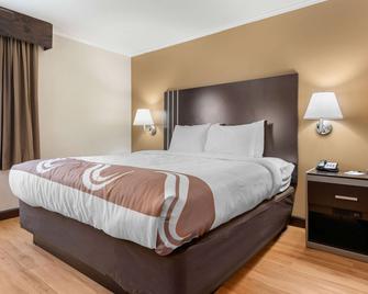 Quality Inn - Fairborn - Bedroom