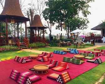 Nan Green Lake View Resort - Nan - Patio